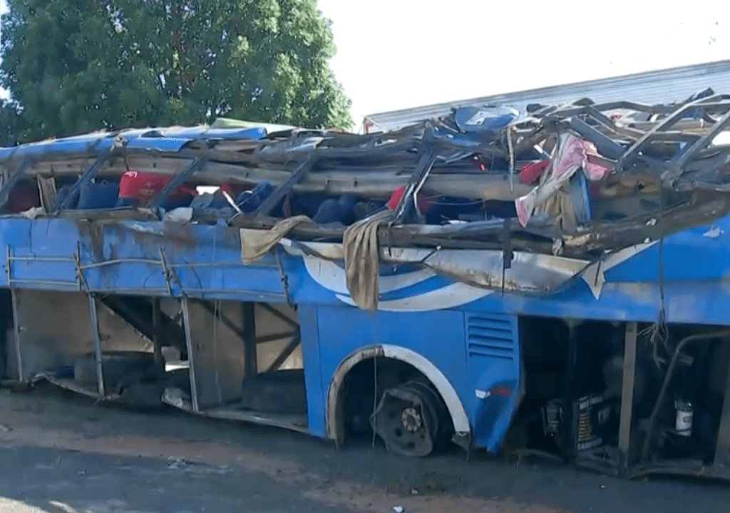 Mulher de 30 anos é a sétima vítima fatal do acidente envolvendo ônibus com trabalhadores na&nbsp;BR-153