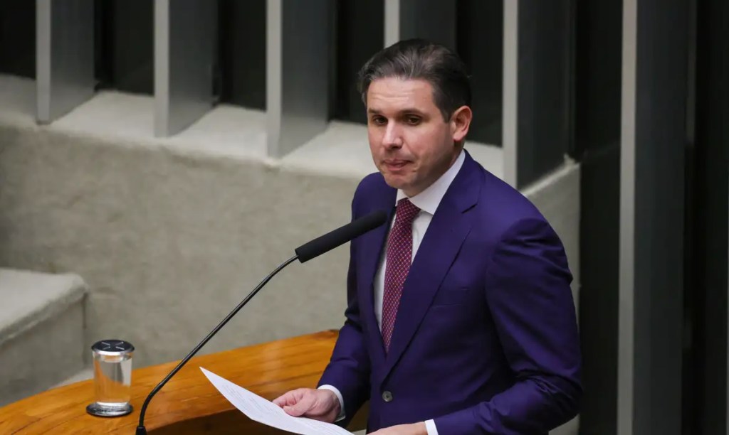 Motta promete avançar sobre escala 6×1 e trabalho por&nbsp;aplicativos