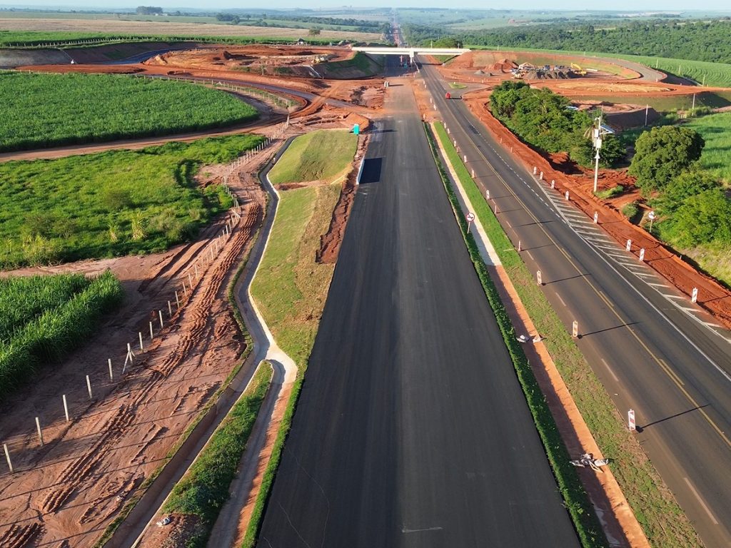 Alças do dispositivo do km 270 serão interditadas na SP-333, em&nbsp;Guarantã