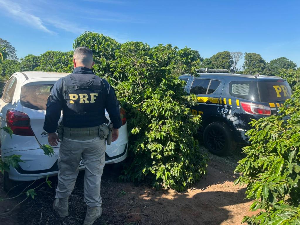 PRF recupera veículo furtado em&nbsp;Marília