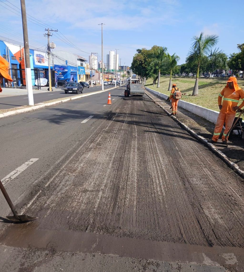 RECAPE: Avenida Tiradentes recebe melhorias para garantir mais segurança e conforto no&nbsp;trânsito