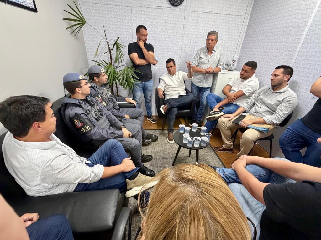 FUTEBOL: Após reunião Prefeitura garante estrutura de apoio para o jogo do MAC no&nbsp;sábado