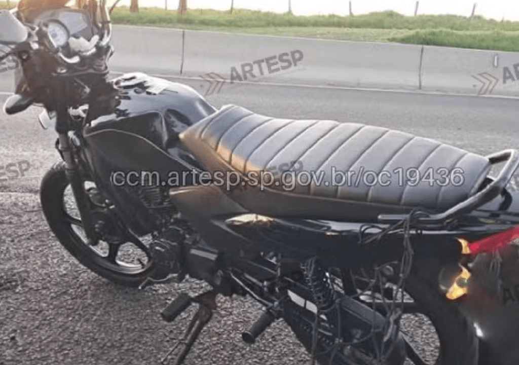 Motociclista morre após violenta colisão contra carreta em Rodovia na Região