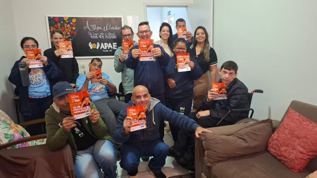 CREAS e APAE promovem ação de conscientização sobre combate à violência contra crianças e&nbsp;adolescentes