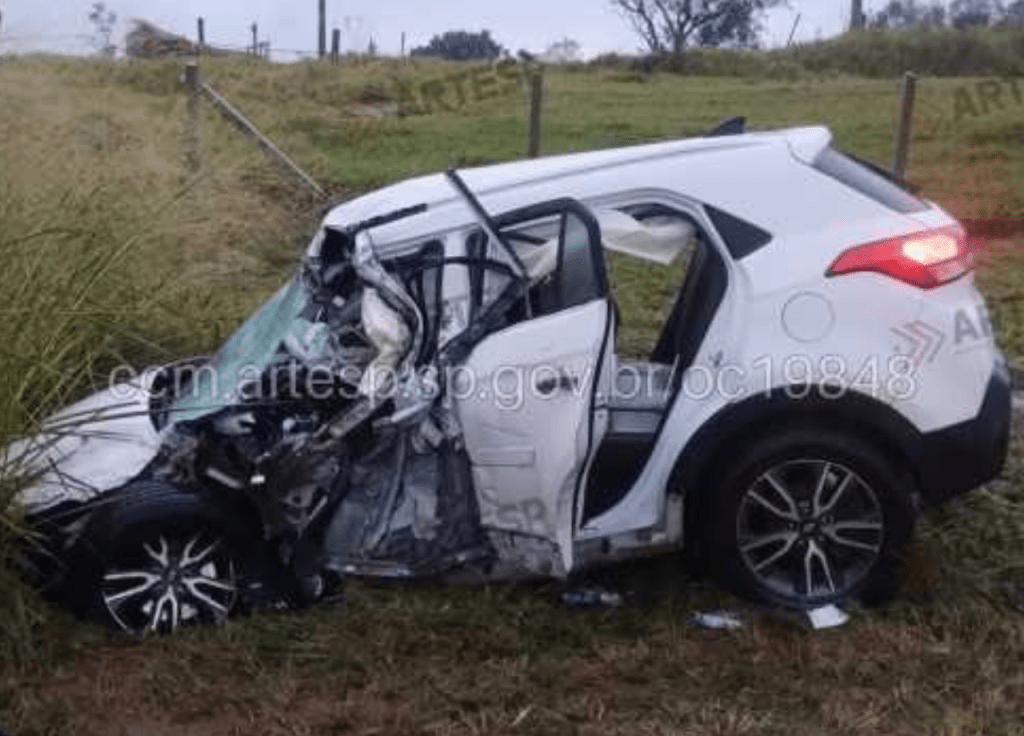 Acidente na SP-294 deixa oito ferido na manhã desta quarta-feira (24)
